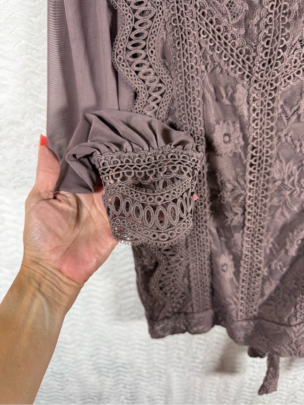 Daytrip Lace-Front High Neck Blouse - Dusty Mauve open back. Stunner 🔥🧡 - Picture 7 of 13